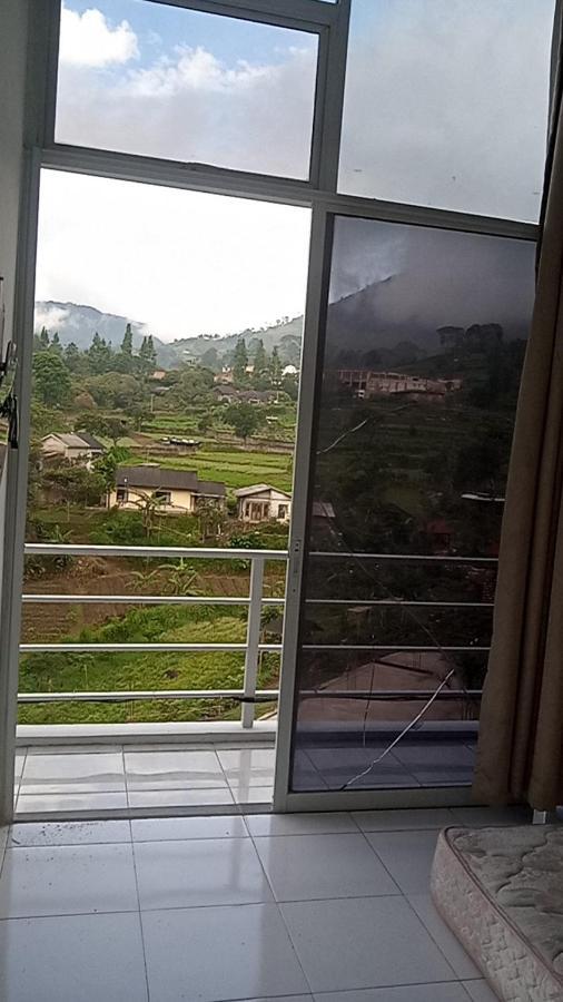 Villa Kaca 88 Cianjur Dış mekan fotoğraf