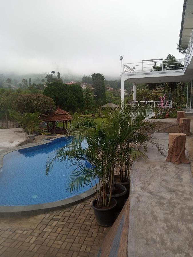 Villa Kaca 88 Cianjur Dış mekan fotoğraf